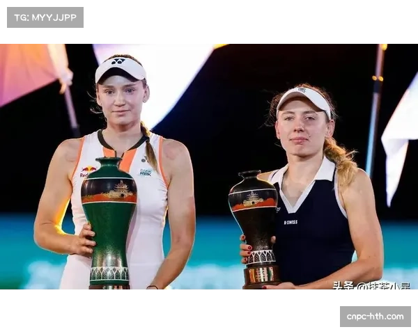 莱巴金娜直落两盘胜萨巴伦卡,全胜战绩夺WTA利雅得年终总决赛冠军